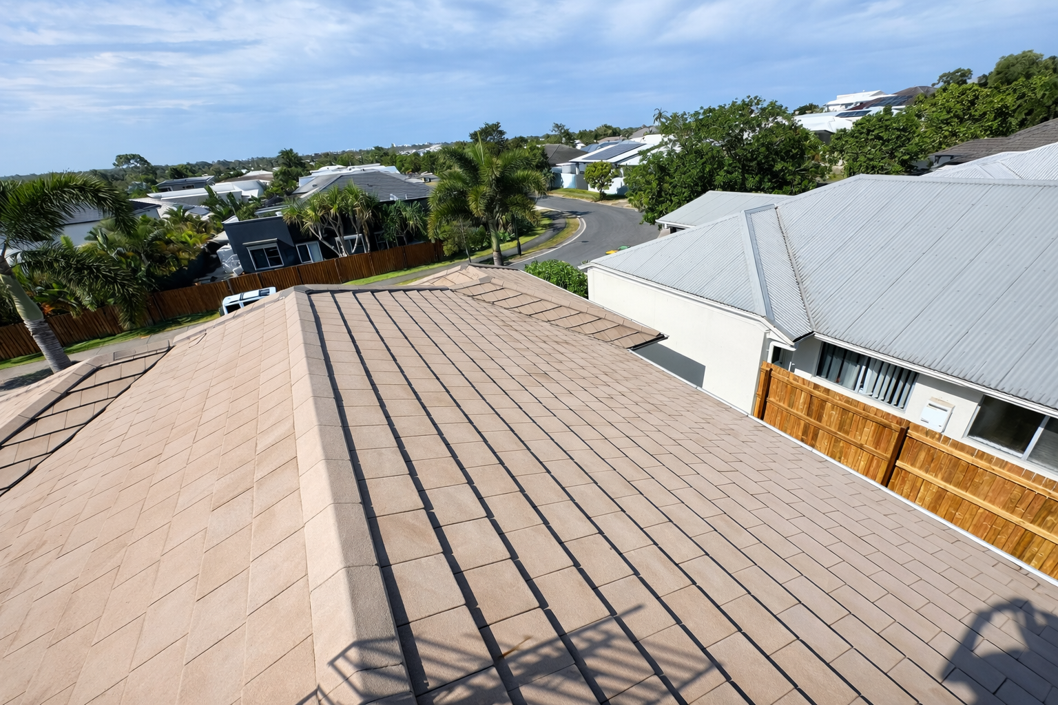 Mapleton hinterland tile roof restoration in Mapleton — after restoration